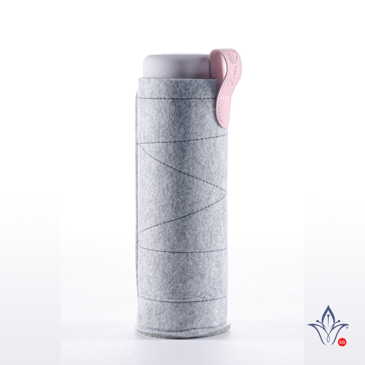 inu! Crystal Water Bottle Sleeve - Light Grey with Pink Loop